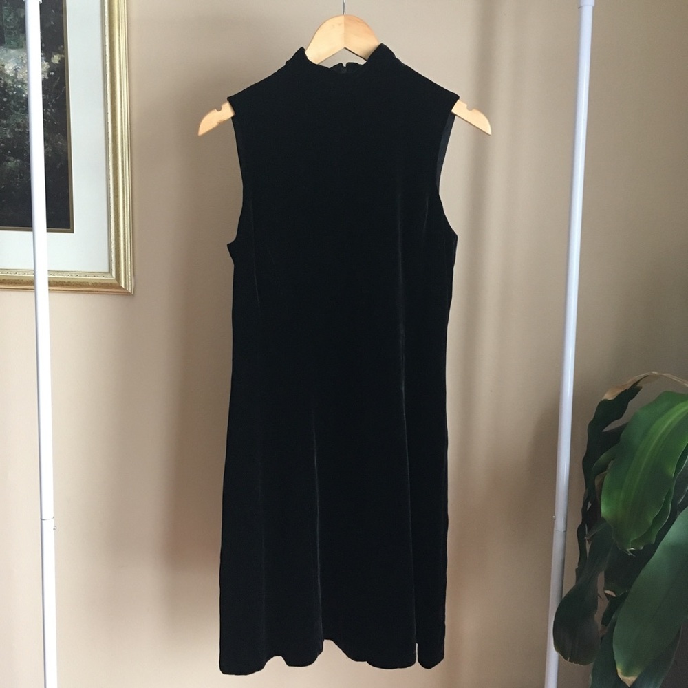 Dana Buchman Black Velvet Dress